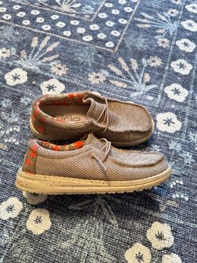 Boys Hey Dude shoes
